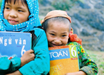 MIC quyên góp ủng hộ các em trường Phổ thông Dân tộc nội trú Phó Bảng, Hà Giang 